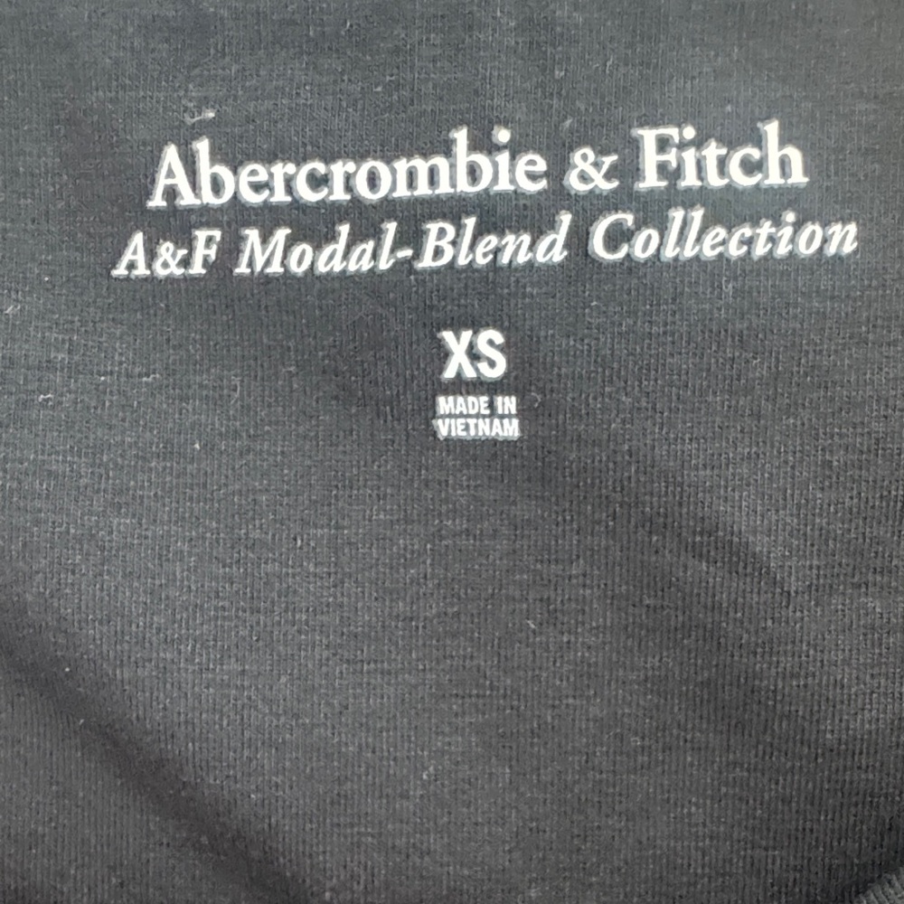 Abercrombie & Fitch Modal Blend Collection Black Sleeveless Boatneck Bodysuit - Picture 2 of 3